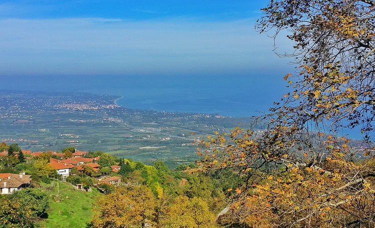  Palaios Panteleimonas 